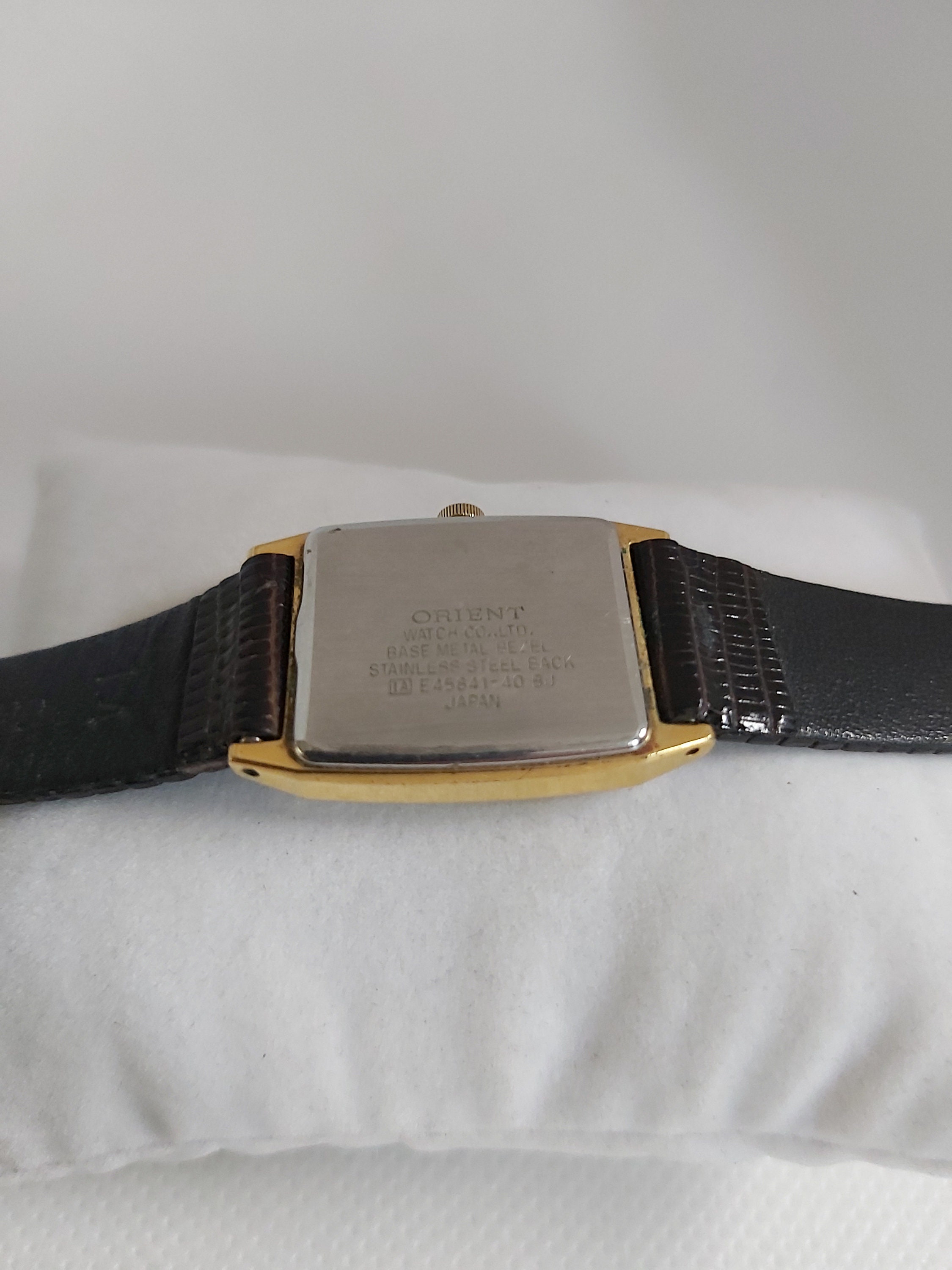 Vintage Orient VX Tank 1980s - Ladies Watch - Beige Dial - Brand