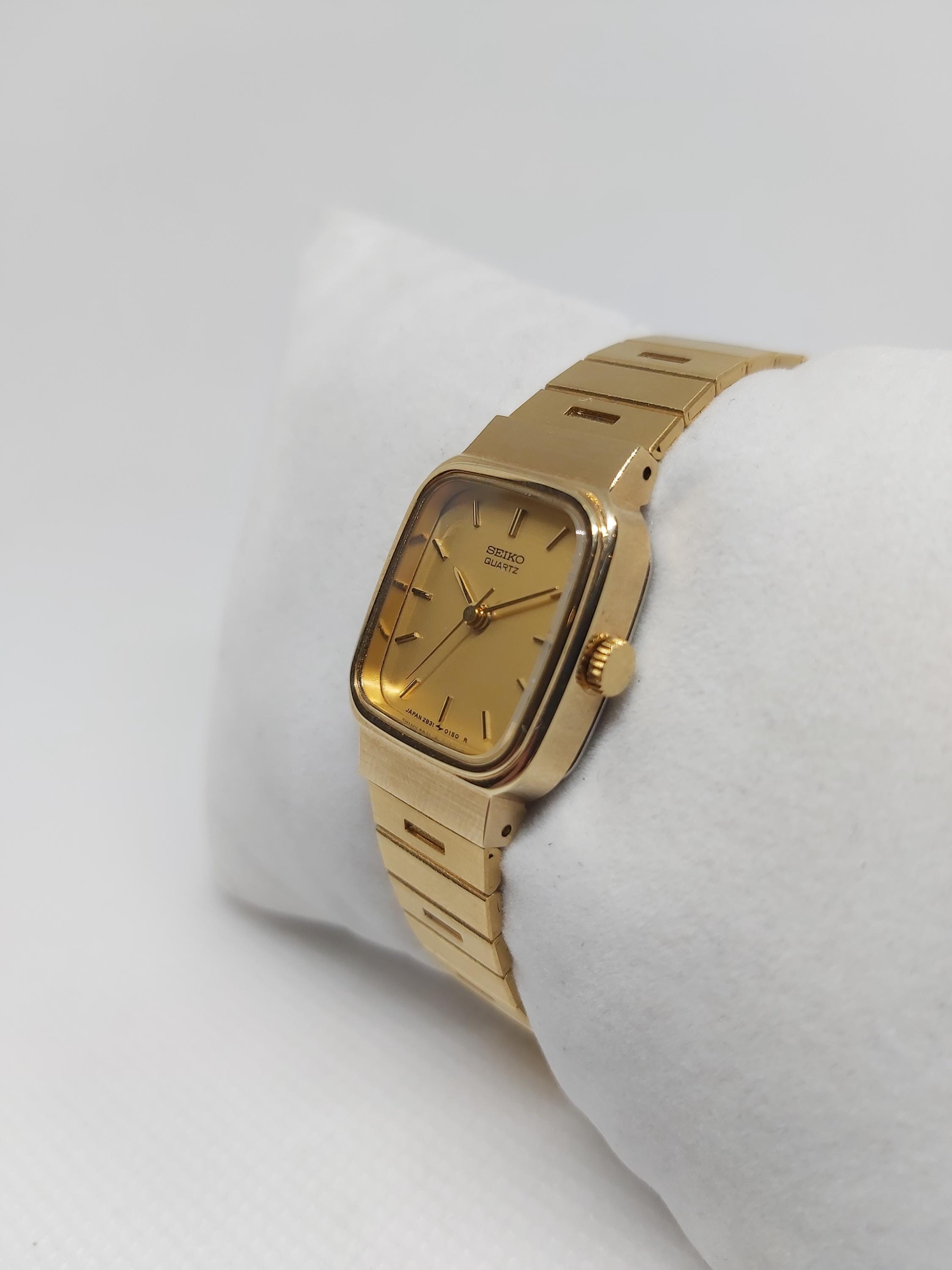 SEIKO クォーツ 時計 ゴールド 稼働品 セイコー 置時計