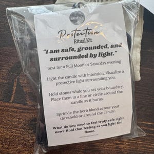Kit de ritual de protección / Juego de cristales con vela negra / Turmalina negra / Kit de hechizos de conexión a tierra / Caja de regalo de bruja / Ritual de luna llena / Regalo de bruja