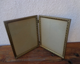 Vintage 2.5 x 3 Bi-Fold Gold Metal PICTURE FRAME with a Fancy Corners and an Etched Surround