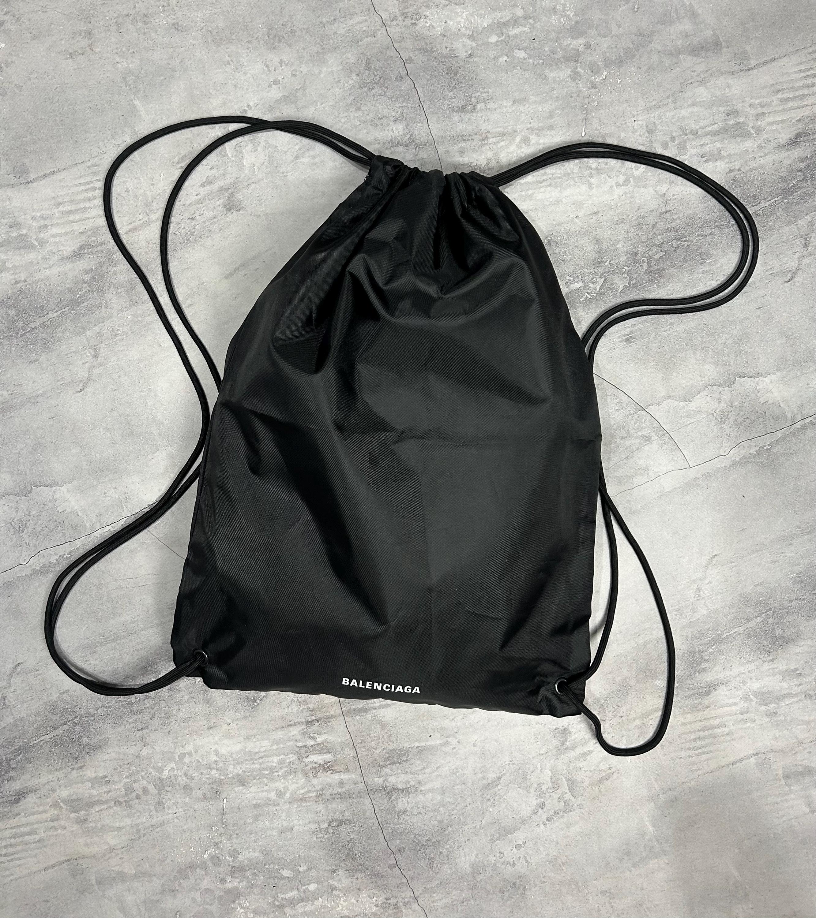 BALENCIAGA バレンシアガ DUST BAG ナップサック BALENCIAGA バレンシアガ DUST BAG ナップサック - メルカリ