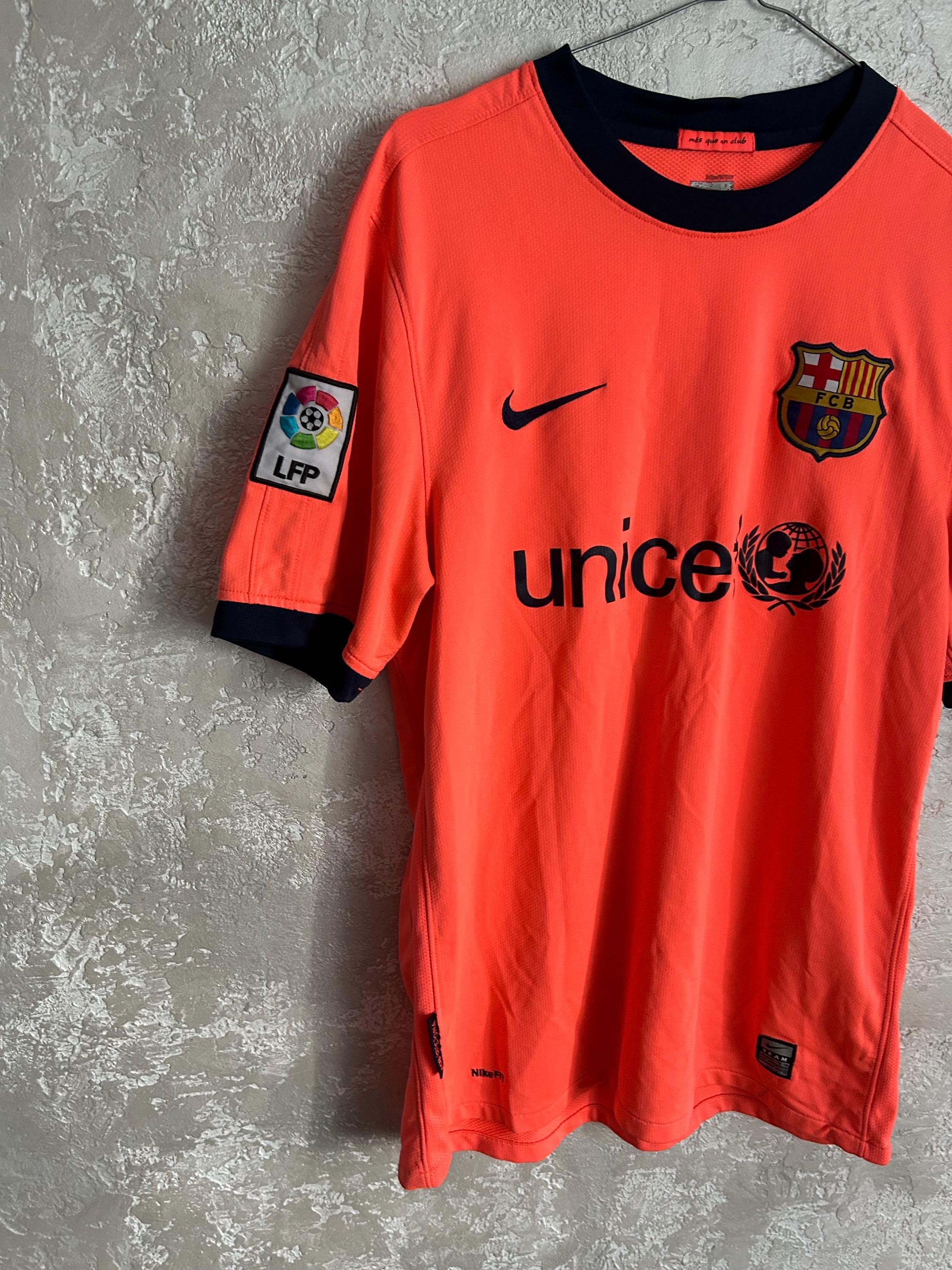2012/2013 FC Barcelona Nike Vintage Away Soccer Jersey Size Mediun