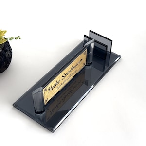 Plaque signalétique de bureau de luxe en verre noir et porte-cartes personnalisés | Plaque de bureau personnalisée en cristal avec porte-cartes de visite | Cadeau pour cabinet de médecin