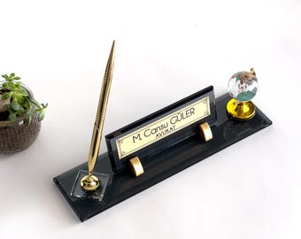 Personalized Crystal Glass Desk Name Plate with Globe and Pen