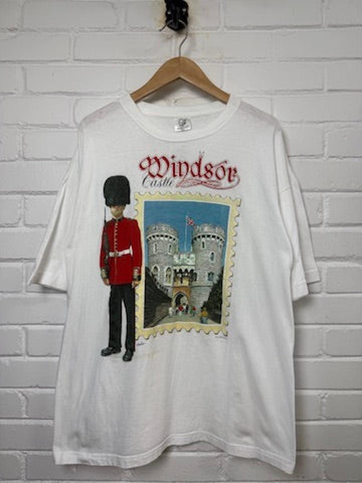 Windsor Castle T Shirt - Etsy