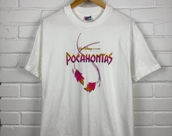 Vintage 1995 Pocahontas Disney Movie Promo Spell Out Graphic T Shirt Size L 90s