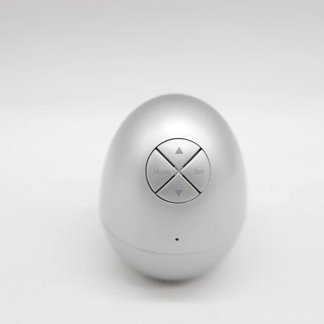 イチロー　ボブルヘッド　BOBBLE CLOCK Amazon.com: Bob 5 in 1 Wobble Clock Silver : Automotive