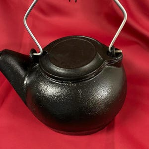 Vintage Cast Iron Tea Kettle: 10&quot; Wide Rustic Stove Top Pot Large Vintage Kettle