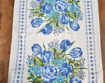 Set of 2 Vintage Blue Rose and Tulip Floral Bath Towels by Cannon