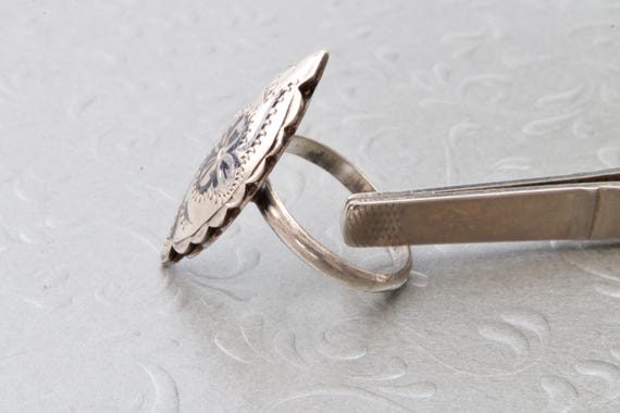 Sterling silver ring with flat surface, Floral ri… - image 6