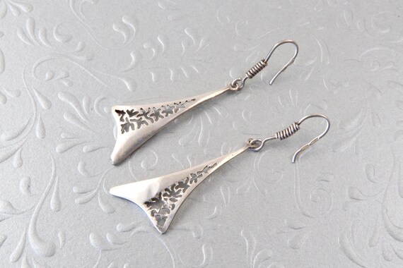 Triangular sterling silver dangling earrings with… - image 5