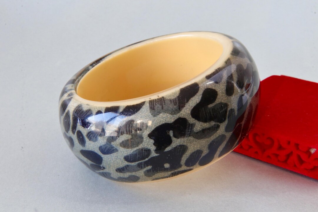 Vintage Chunky Leopard Animal Print Pattern Bracelet, Plastic Bangle ...