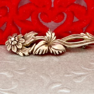 Jugendstil-Sterling Silber Blumen-Brosche, Silber handgefertigte Brosche, kleine antike Silberbrosche