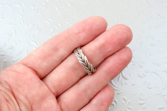 Sterling silver solid stripe ring, Silver leaves … - image 9