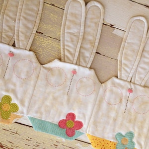 Bunny Table Runner - Download Pattern