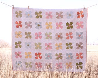 Picking Daisies Quilt Pattern- Download