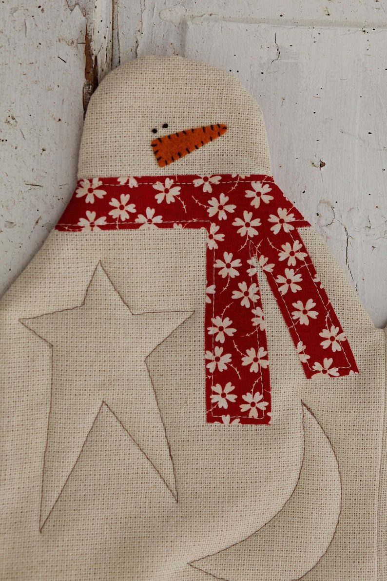 Snowman Table Runner Download Pattern image 1