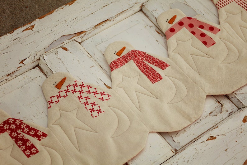 Snowman Table Runner Download Pattern image 3