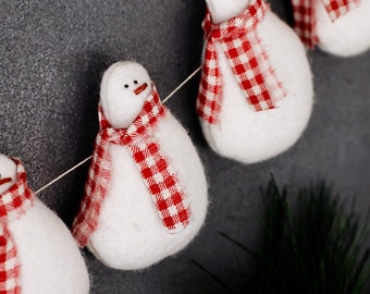 Itty Bitty Snowmen