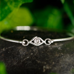 Silver Evil Eye Bracelet, Protection Bracelet, Positive Energy Bracelet, Evil Eye Jewelry, Evil Eye Bangle, Silver Minimalist Bangle