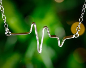 Elegant Heartbeat Necklace in Sterling Silver