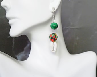 Pendientes Rasta de cuentas recicladas, ojo de tigre verde, piedra preciosa y concha de cauri.