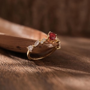 Ruby Gemstone Ring,14 k Gold Dainty Birthstone Ring In Sterling Silver,Flashing red ,Vintage Rings,Stacking Rings,Personalized Gift