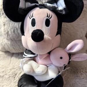 Disney Minnie Maus Plüsch SEGA 2008 Fun Fan Amuse Gothic Hase Puppe Schwarz Dress Bild 2