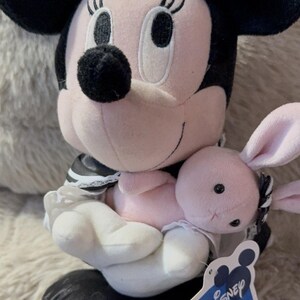 Disney Minnie Maus Plüsch SEGA 2008 Fun Fan Amuse Gothic Hase Puppe Schwarz Dress Bild 3