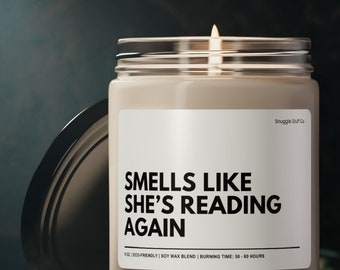 Ruikt alsof ze weer aan het lezen is Sojakaars - cadeau boekenliefhebber