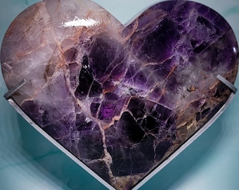 Dream Amethyst Heart with Stand Included – Soft, Calming Purple & Natural Patterning
