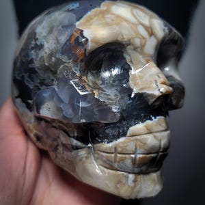 Volcano Agate Skull (110J)