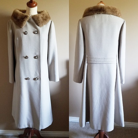 Cream Ladylike 1960s Overcoat with a Brown Mint C… - image 1