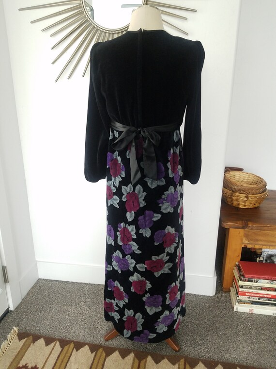 Purple and Black Floral Goth VELVET 1970's Maxi D… - image 3