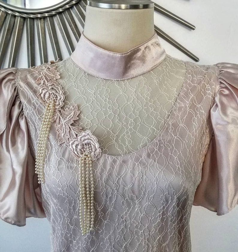 1980s Cream Lace Drop Waist Flapper Style Costume Prom Dress