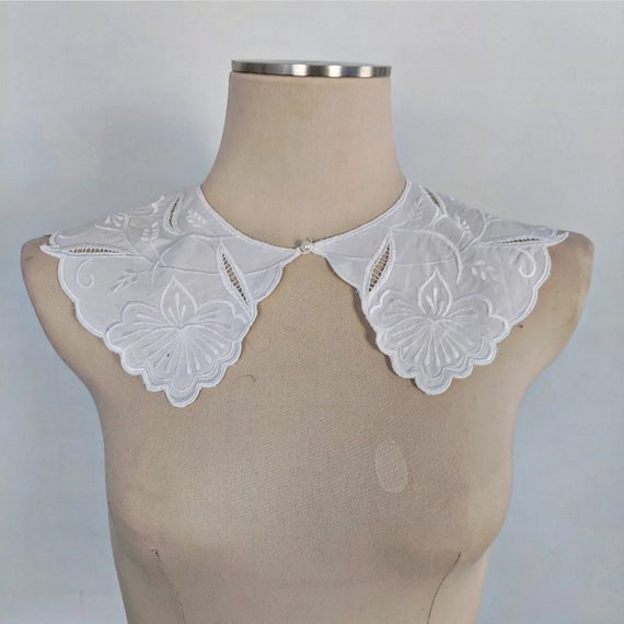 White Cotton Collar with Wite Embroidery - image 1