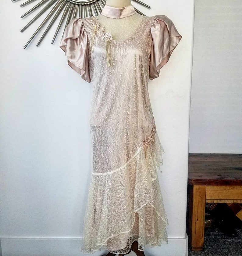 1980s Cream Lace Drop Waist Flapper Style Costume Prom Dress