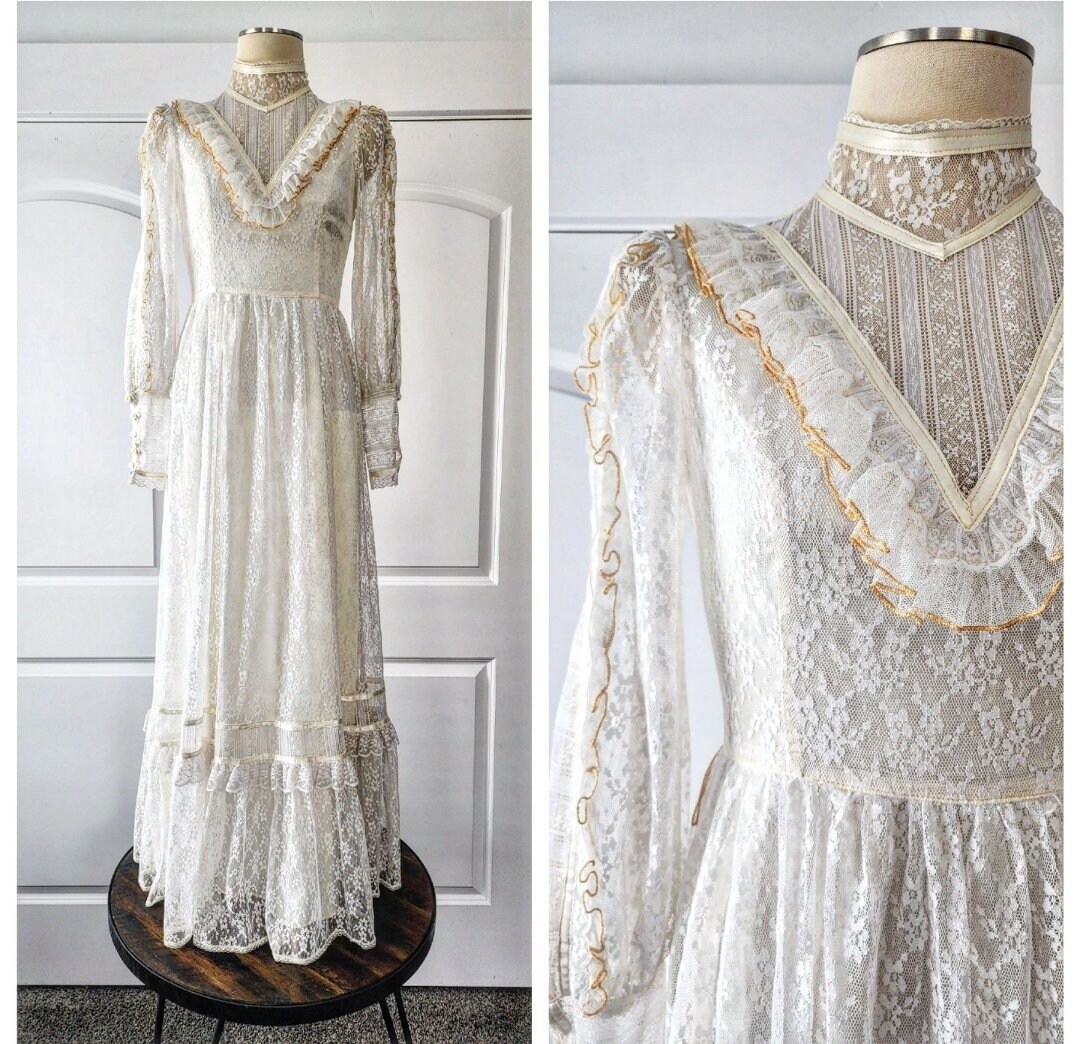 ワンピース Gunne Sax White lace dress 1970's Gunne Sax White Lace Dress Size M/L – Antique Sugar