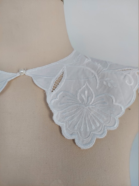 White Cotton Collar with Wite Embroidery - image 2