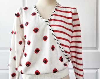 1980s Style Lightweight Pullover Sweater with Polka Dots and Stripes