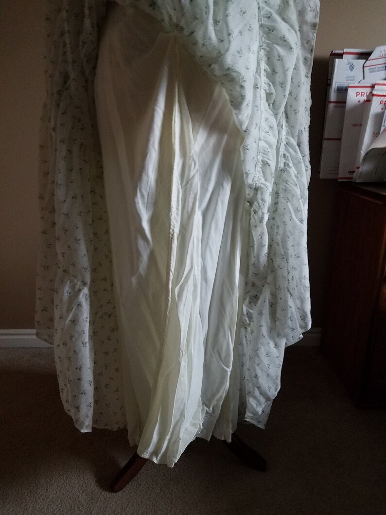 Gorgeous GUNNE SAX Maxi Length Floral Print Off Shoulder Summer Dress
