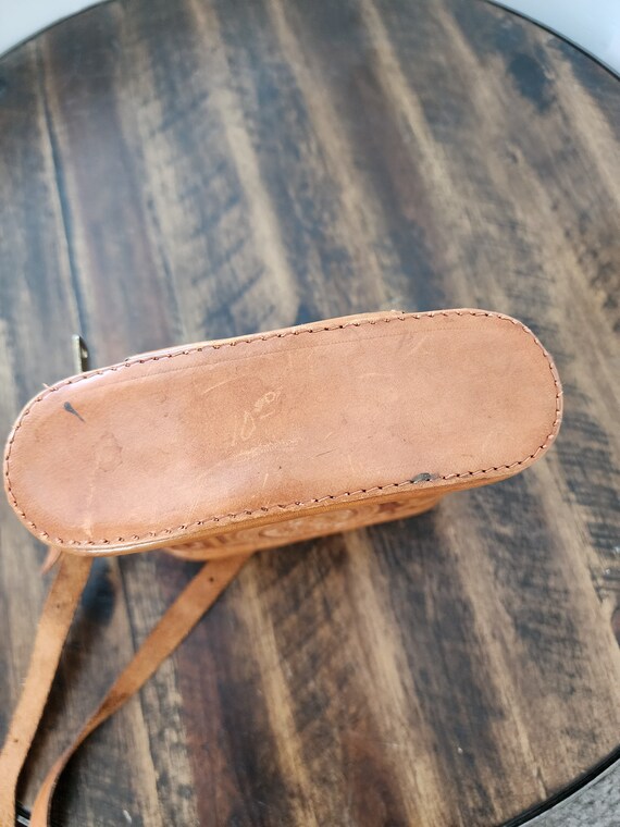 Vintage Tooled Leather Souvenir Purse from Mexico - image 6