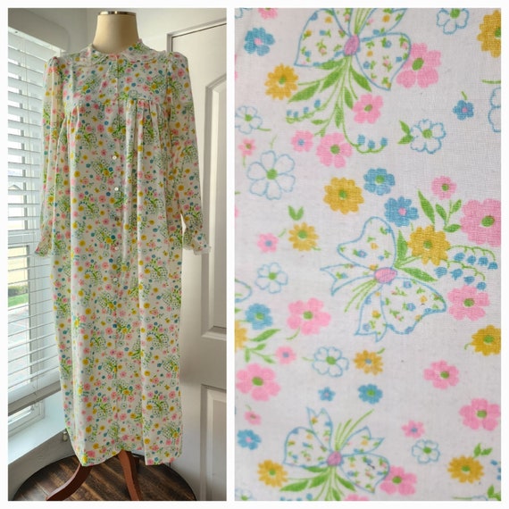 1960s Flower Power Nightgown - image 1