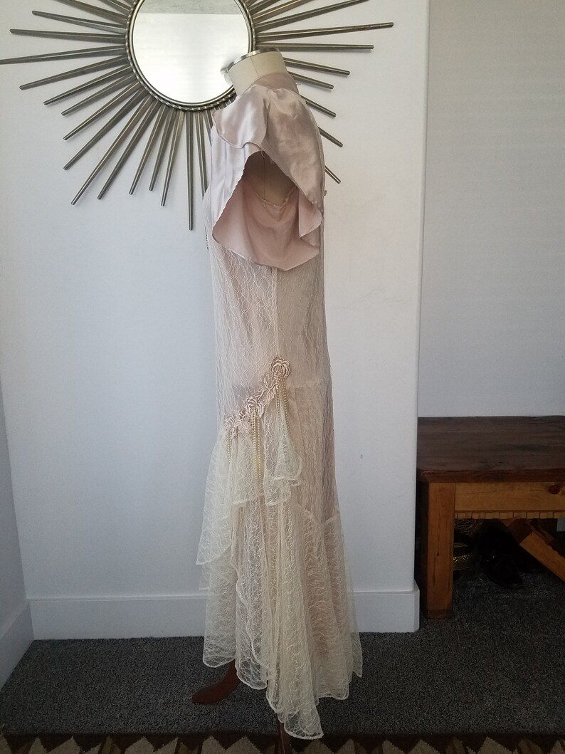 1980s Cream Lace Drop Waist Flapper Style Costume Prom Dress
