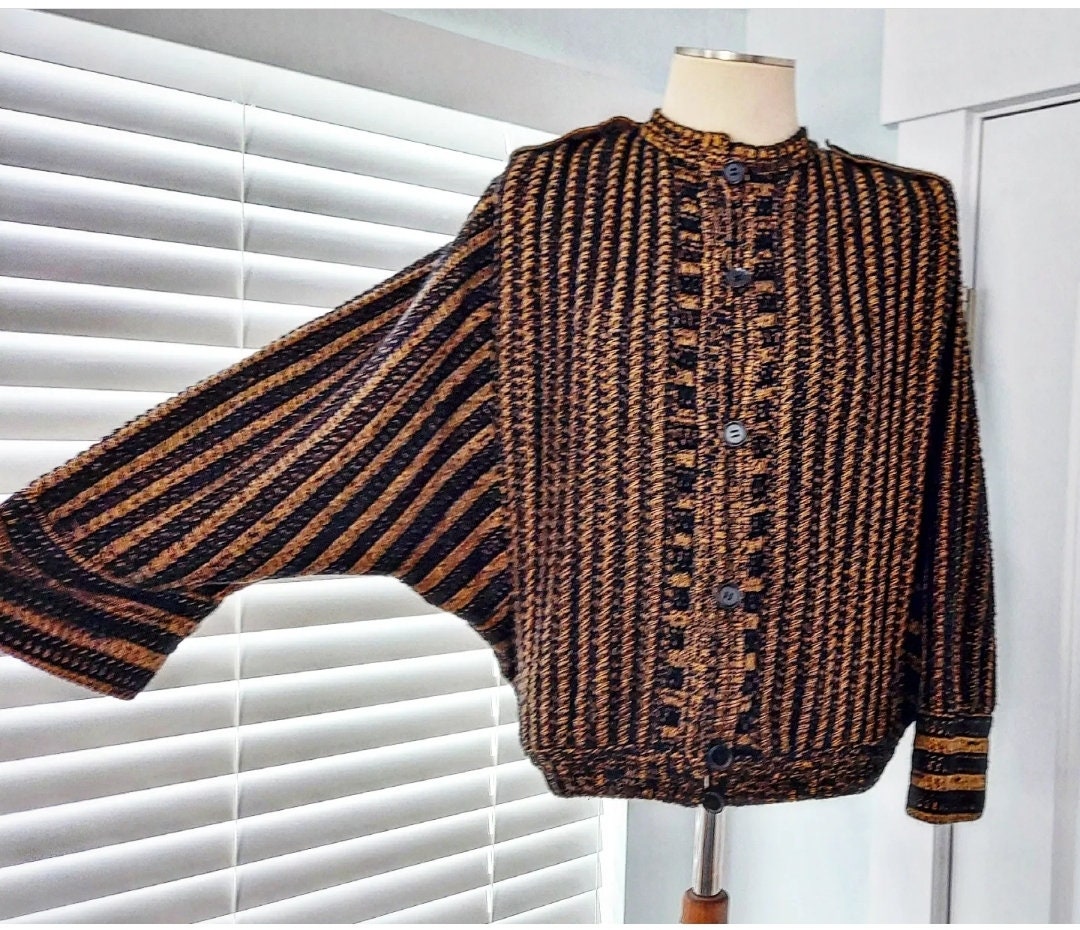 Brown and white tie-dyed batwing sleeve loose short coat
