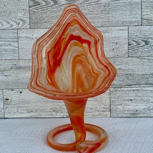 Vintage Sooner Glass Trumpet Vase – Hand Blown Orange White Swirl – Twisted Loop Base – Mid Century Modern Art Glass – 8.5” Decorative Vase