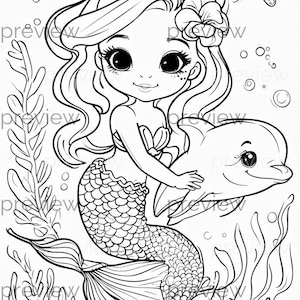 Può includere: Illustrazione in bianco e nero di una sirena con lunghi capelli ondulati, un fiore e un top a conchiglia, che tiene in braccio un delfino. La sirena ha una coda squamata ed è circondata da alghe, stelle marine e bolle.