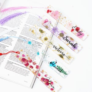 Birth Flower Pressed Bookmark for Women,Custom Resin Bookmark,Personalized Bookmark,Floral Bookmark with Name,Mothers Day Idea,Book Mark