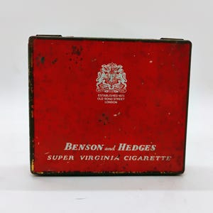 age requirement to buy cigarettes Did you know? The Tobacco 21 law raises the legal age to buy tobacco and  vaping products from 18 to 21. Why? To help protect young people from a  lifetime of addiction