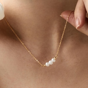 Freshwater Pearl Necklace Minimalist Jewelry, Dainty Gold Chain Bridesmaid Gift, Delicate Pearl Choker, Everyday Necklace for Women